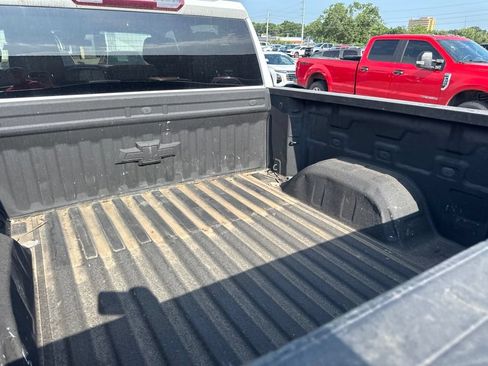 Used 2022 Chevrolet Silverado 1500 Custom Trail Boss w/ Safety Confidence Package AWD/4WD image 9