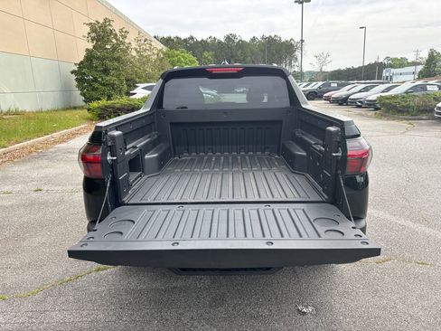 Used 2025 Hyundai Santa Cruz SEL FWD image 18