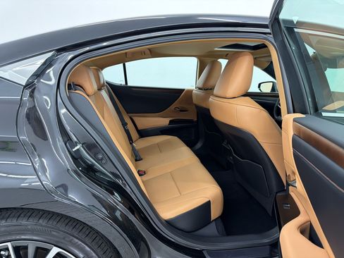 Certified 2025 Lexus ES 350 w/ Premium Package FWD image 36