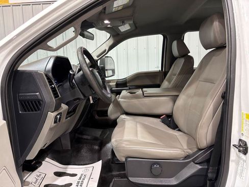 Used 2022 Ford F250 XL w/ STX Appearance Package AWD/4WD image 11