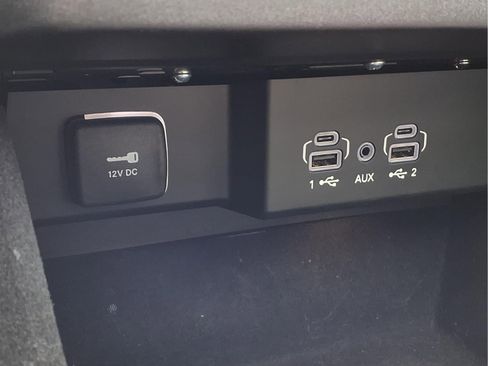 Used 2023 Jeep Wagoneer 4WD w/ Premium Group I image 24