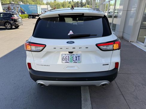 Used 2020 Ford Escape Titanium AWD/4WD image 4