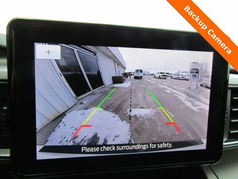 Used 2023 Ford Explorer XLT w/ Equipment Group 202A image 9