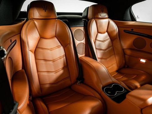 Used 2014 Maserati GranTurismo Sport RWD image 25
