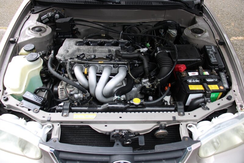 Used 2001 Toyota Corolla LE w/ Extra Value Pkg 2 FWD image 17