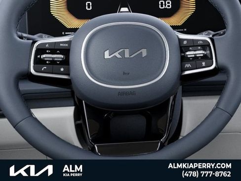 New 2026 Kia Carnival EX FWD image 22