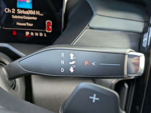 New 2026 GMC Acadia AT4 w/ Luxury Package AWD/4WD image 20