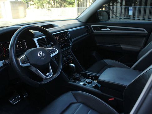 Used 2023 Volkswagen Atlas SEL Premium image 13