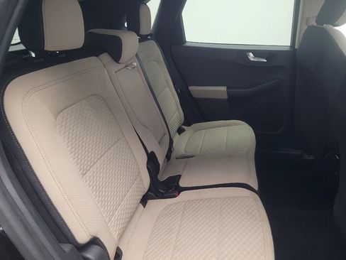 Used 2020 Ford Escape SE image 19