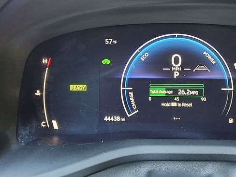Used 2025 Toyota Camry LE FWD image 13