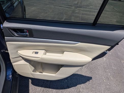 Used 2011 Subaru Outback 2.5i Premium w/ All-Weather Pkg AWD/4WD image 26