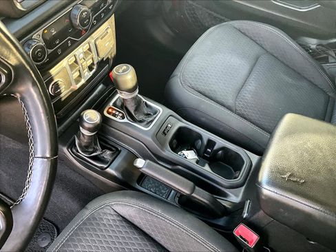 Used 2021 Jeep Wrangler Unlimited Sport image 20