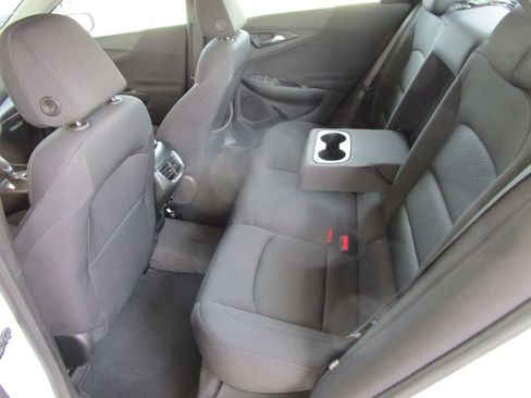 Used 2024 Chevrolet Malibu LT FWD image 15