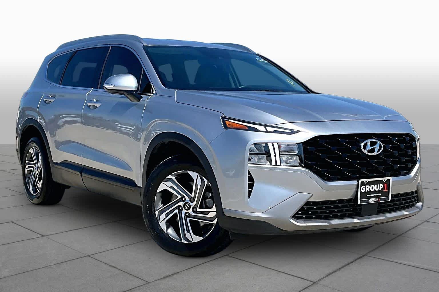 Used 2023 Hyundai Santa Fe SEL FWD image 3