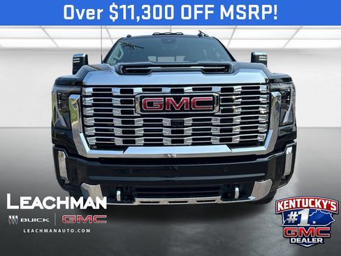 New 2026 GMC Sierra 2500 4x4 Crew Cab Denali w/ Denali Reserve Package image 8