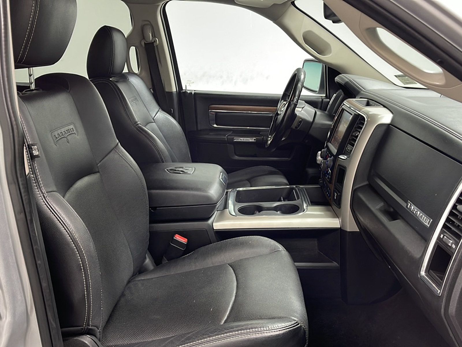 Used 2017 RAM 1500 Laramie w/ Convenience Group AWD/4WD image 22