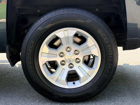 Used 2017 Chevrolet Silverado 1500 LT w/ All Star Edition AWD/4WD image 16