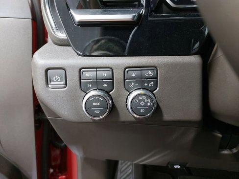 New 2026 GMC Sierra 3500 SLT w/ SLT Premium Package image 26