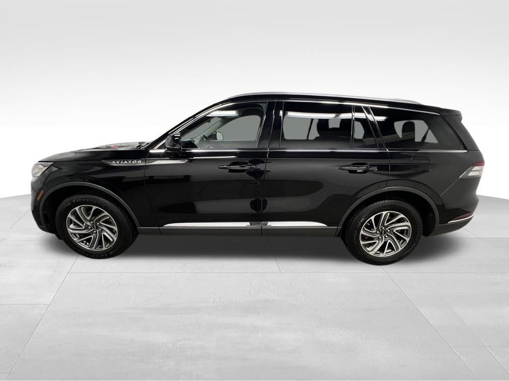 Used 2023 Lincoln Aviator AWD image 7
