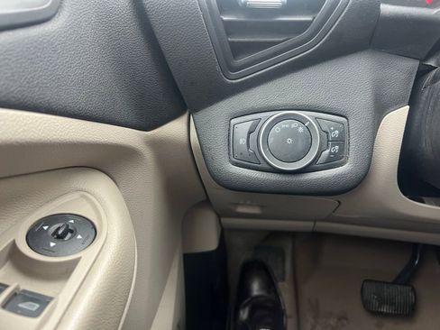 Used 2016 Ford Escape SE w/ Equipment Group 201A image 14