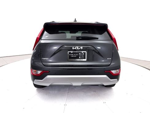 Used 2025 Kia Niro EX FWD image 17