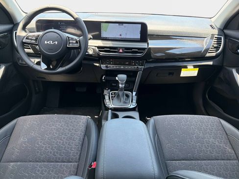 New 2026 Kia Seltos S FWD image 12