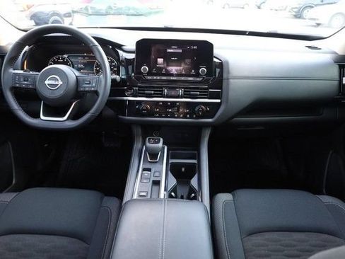 Certified 2025 Nissan Pathfinder SV w/ SV Premium Package FWD image 26