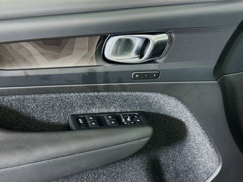 Used 2023 Volvo C40 P8 Recharge Plus w/ Protection Package Premier AWD/4WD image 15