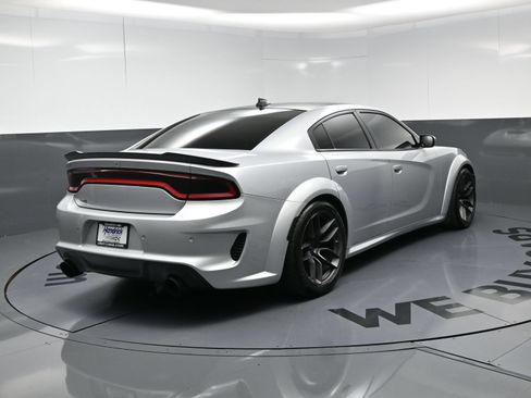 Used 2020 Dodge Charger Scat Pack RWD image 9