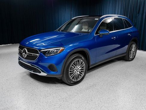 New 2026 Mercedes-Benz GLC 300 image 1