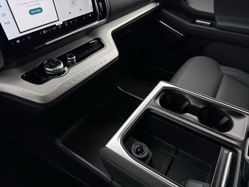 New 2026 Ford Expedition Max Active image 21