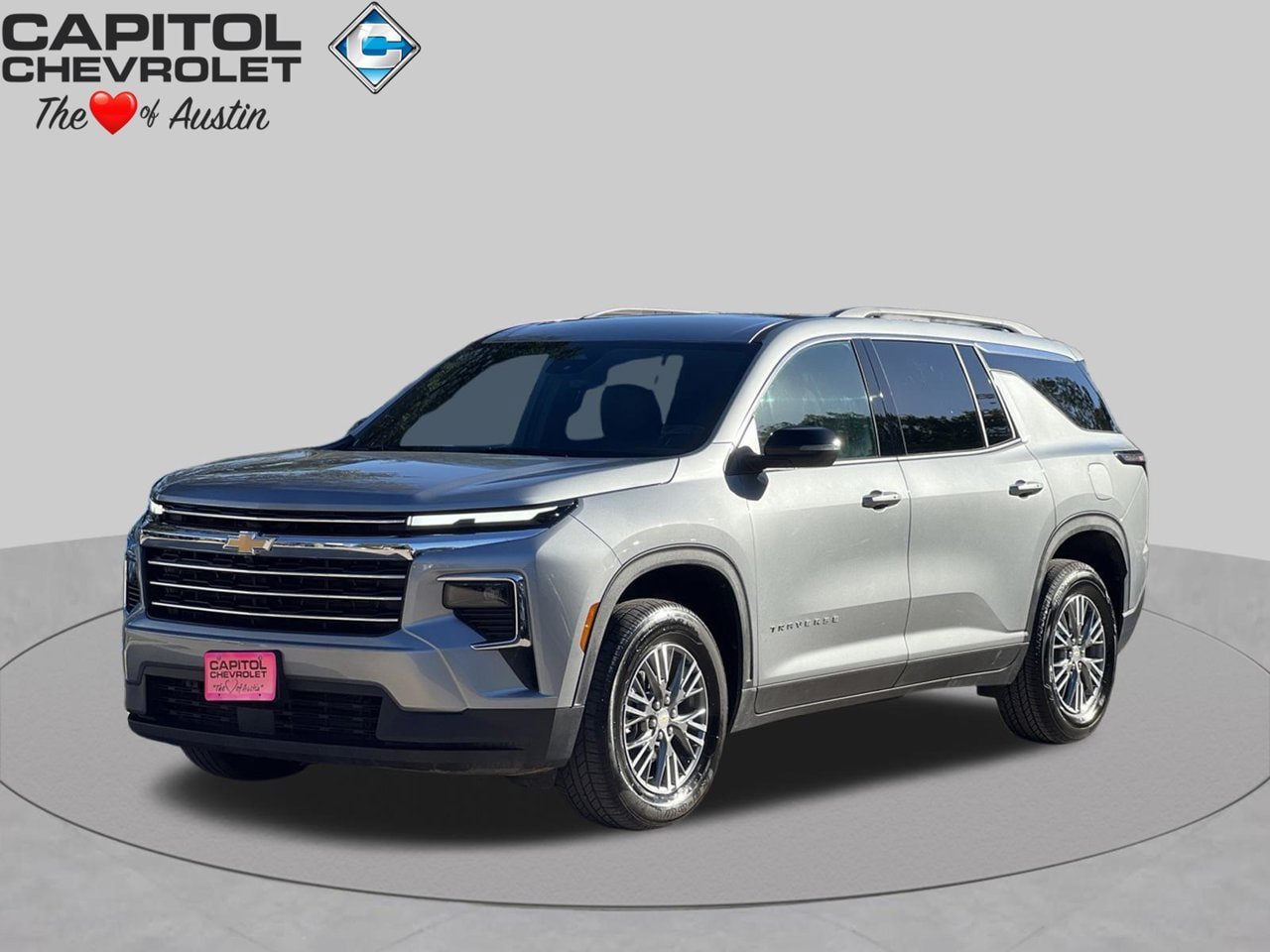 Used 2026 Chevrolet Traverse LT AWD/4WD image 1