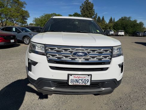 Used 2019 Ford Explorer XLT w/ Equipment Group 201A image 8