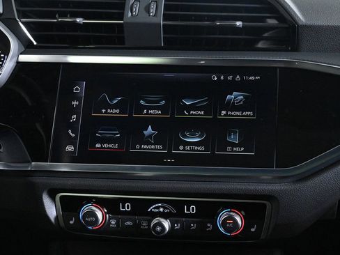 Used 2024 Audi Q3 2.0T Premium image 13