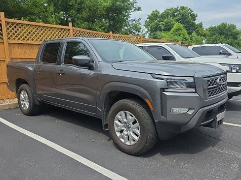 Certified 2022 Nissan Frontier SV w/ SV Premium Package AWD/4WD image 2