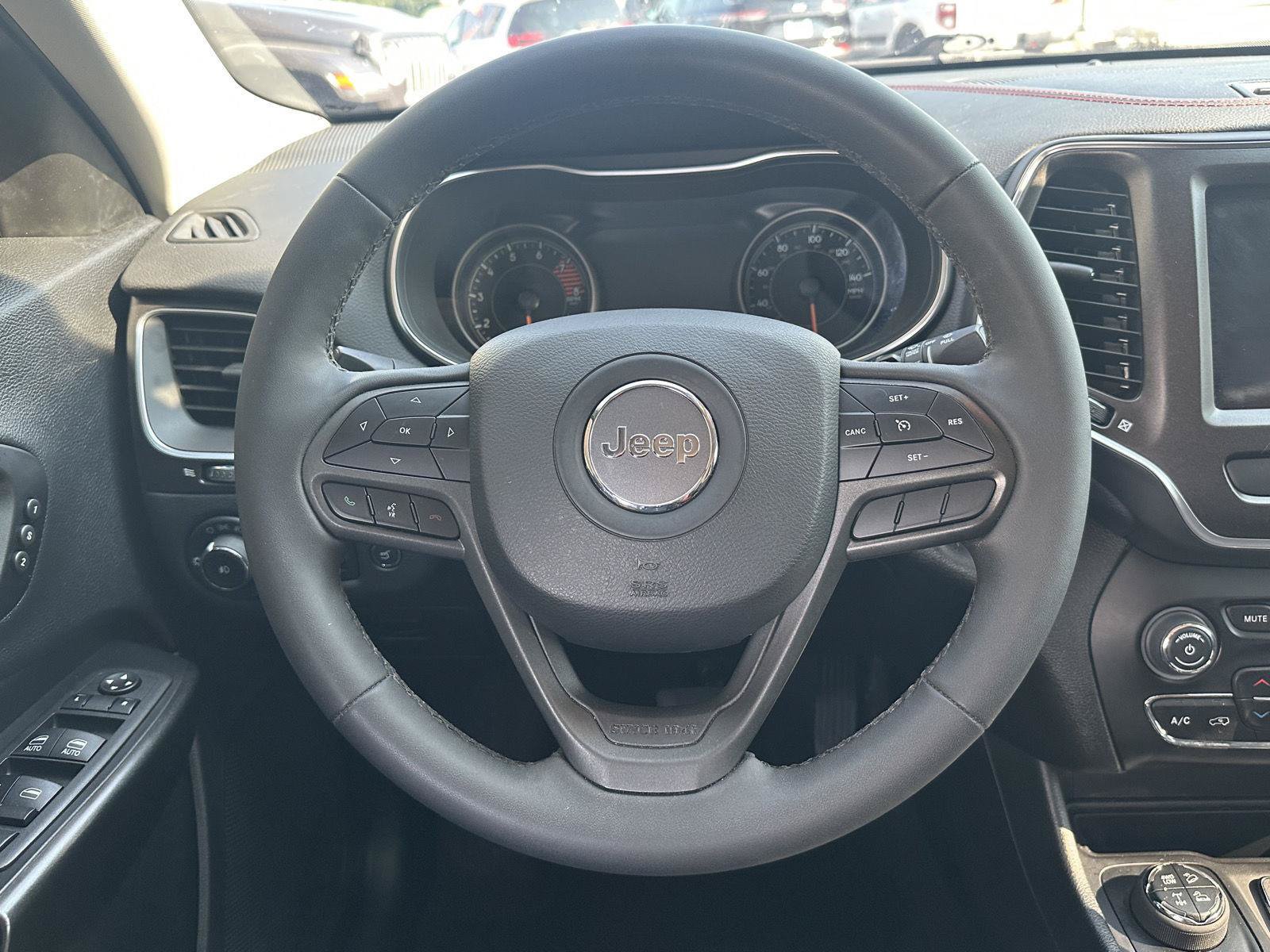 Used 2022 Jeep Cherokee Trailhawk w/ Premium Leather Package AWD/4WD image 32