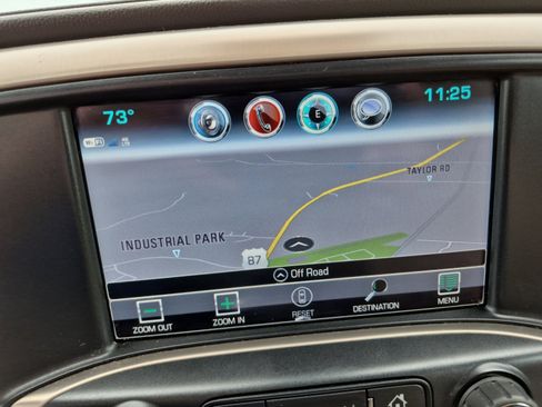 Used 2018 GMC Sierra 2500 Denali w/ Duramax Plus Package AWD/4WD image 14