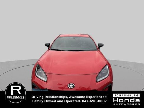Used 2024 Toyota GR86 Premium RWD image 2