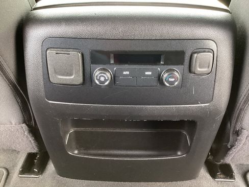 Used 2020 Chevrolet Tahoe LS RWD image 27