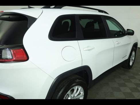 Used 2022 Jeep Cherokee Latitude Lux AWD/4WD image 19
