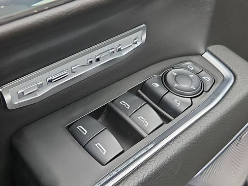 Certified 2024 GMC Sierra 1500 Denali AWD/4WD image 24