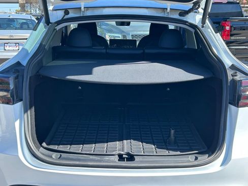 Used 2023 Tesla Model Y Long Range image 14