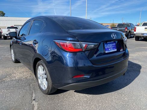 Used 2016 Scion iA image 12