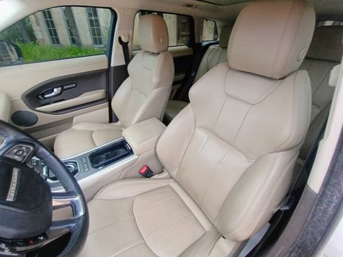 Used 2017 Land Rover Range Rover Evoque SE AWD/4WD image 34