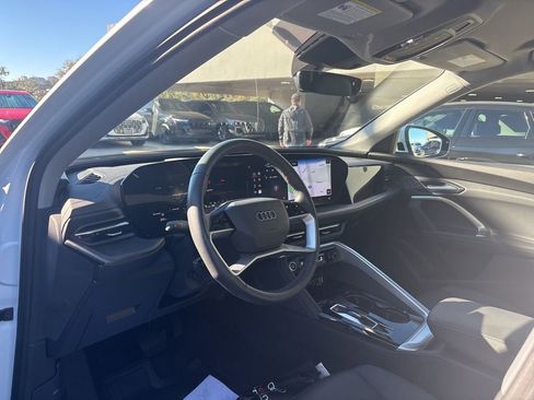 Certified 2025 Audi Q5 Premium w/ Convenience Package image 12