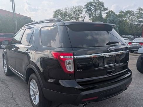 Used 2015 Ford Explorer XLT w/ Equipment Group 202B image 4