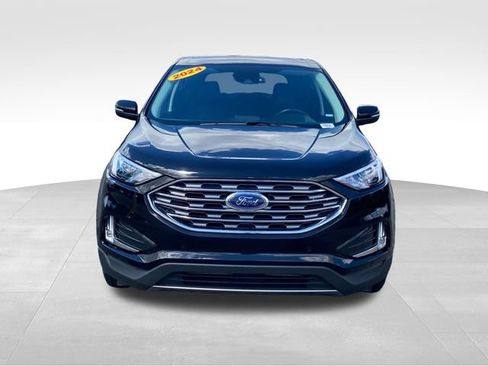 Used 2024 Ford Edge Titanium AWD/4WD image 2