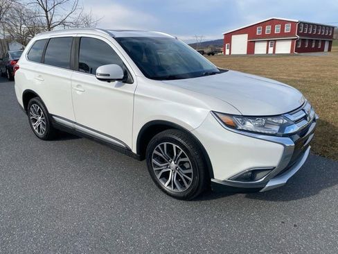 Used 2018 Mitsubishi Outlander SEL image 6