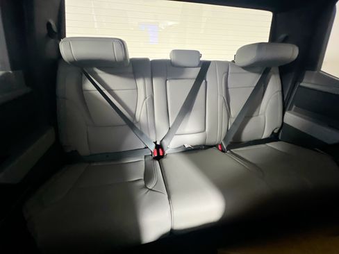 New 2026 Toyota Tundra Limited AWD/4WD image 32