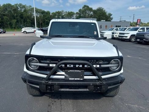 Used 2023 Ford Bronco Outer Banks AWD/4WD image 3